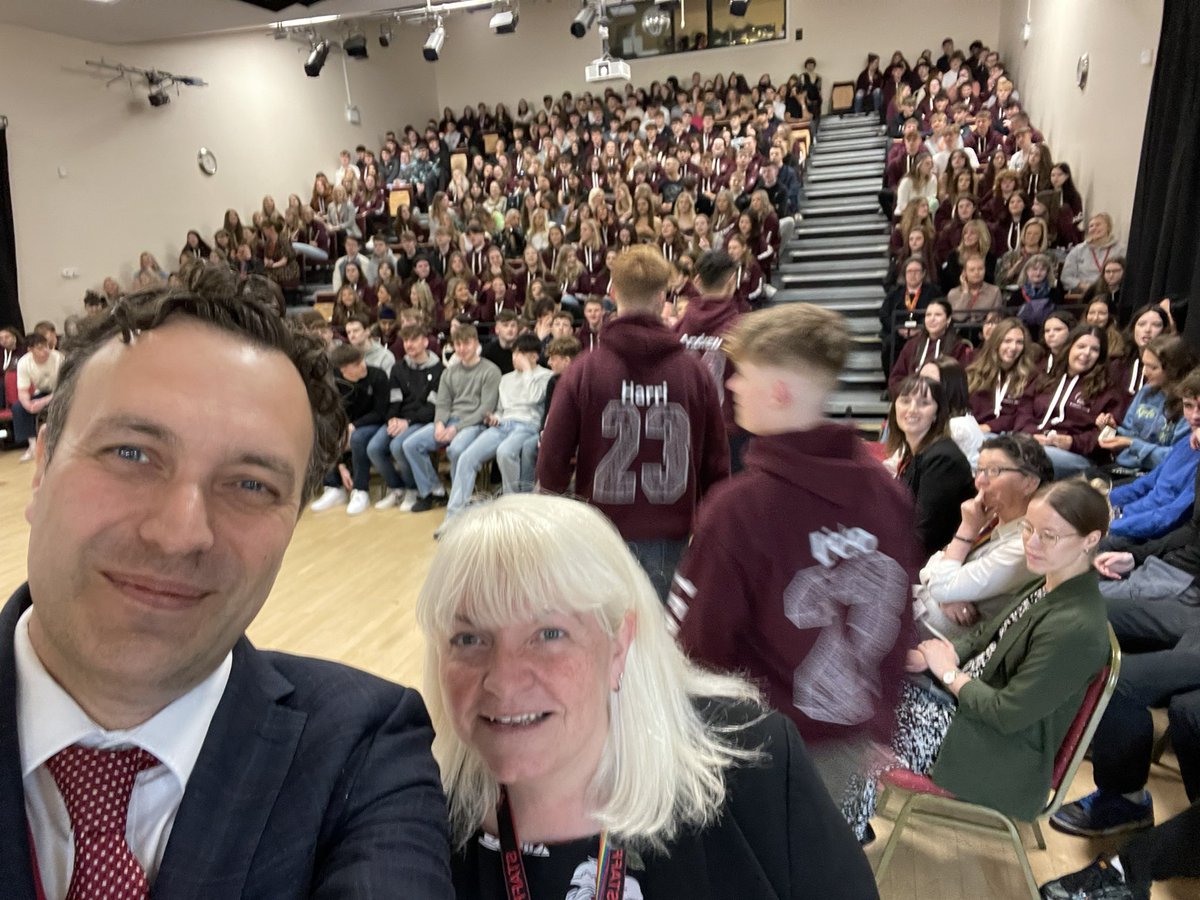 Harrogate Grammar School tweet media