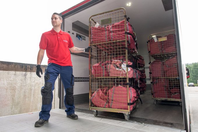 MEWA_FR's tweet image. Pour le transport et le stockage des textiles, Mewa utilise des matériaux réutilisables comme des sacs de linge textiles et des conteneurs réutilisables à longue durée de vie. #mewatm #textilsharing mewa.tm/3in9Mhm