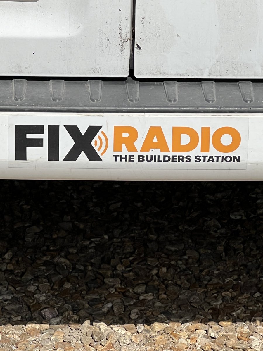 Happy Friday guys & girls, The sun is out, The radio is tuned into your favourite Builders station that is Fix Radio, join Bradders & I on The Plastering Show from 3pm to walk you into the weekend with top tunes and Chats, it’s what Fridays are for, 🕺🏿😂😉Xc