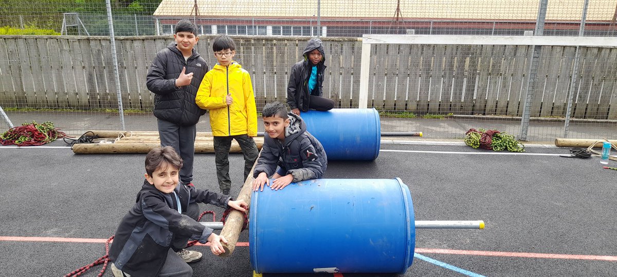 BanisterPrimary's tweet photo. #BuggyBuild #Group2 https://t.co/ixMqdYoQ1s