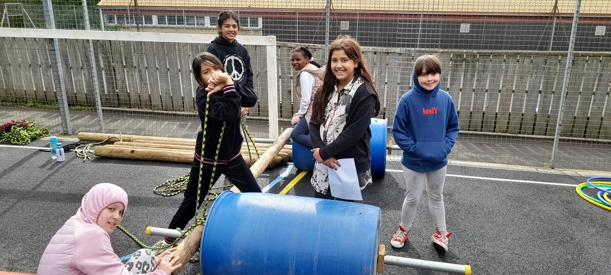 BanisterPrimary's tweet photo. #BuggyBuild #Group2 https://t.co/ixMqdYoQ1s