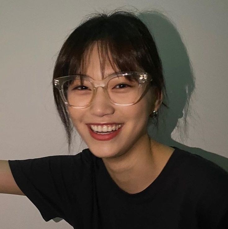 MAKE YA SICKER open.spotify.com/track/03VzAAMs…