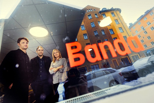 Produktionsbolaget Banda har tillsammans med SvD och DA gjort hyllade poddserier som Dynastin och Mordet på facktopparna. För Journalisten avslöjar de vad alla skrivande journalister som vill berätta med ljud behöver lära sig.  journalisten.se/nyheter/hemlig…