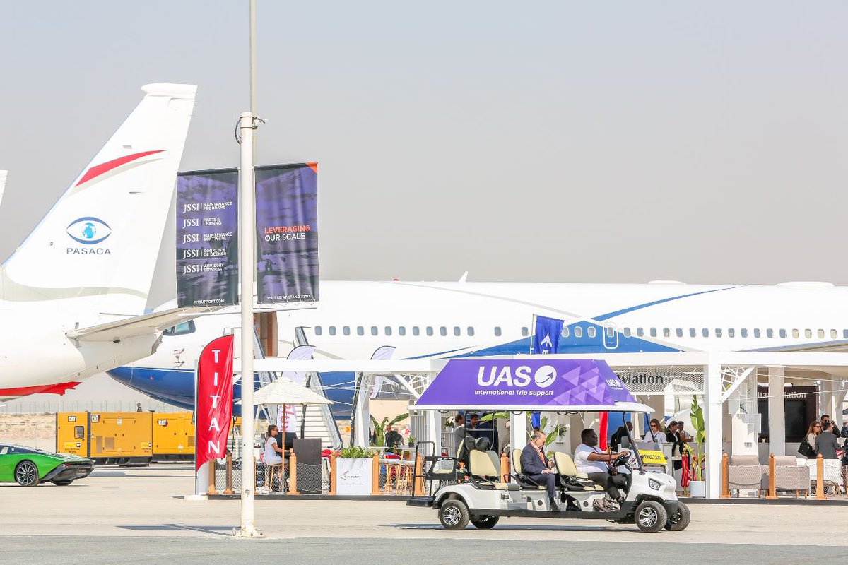 With hundreds and thousands of eyes on the ground and in the air, Dubai Airshow is the perfect platform to showcase your brand to a global audience —from exclusive VIP experiences to tailored branding opportunities