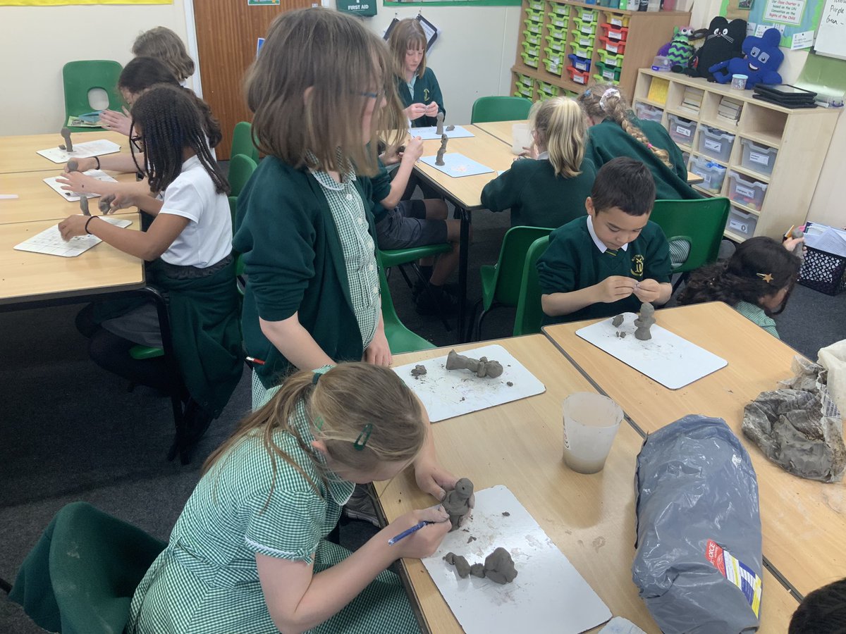 NorthTown3EF's tweet photo. We’ve had fun this week creating our own Sumerian style figurines in art! 🤩👩‍🎨🗿 https://t.co/KDIUvexTqg