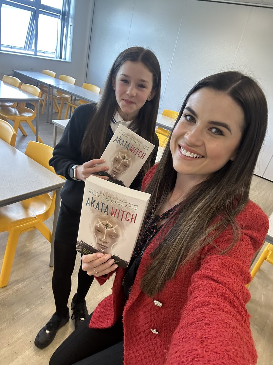 MrsMorganIHS's tweet photo. Poppy and I with our books that were kindly gifted by @EAS_LLCEnglish @cheltfestivals for the ‘Reading Teachers= Reading Pupils’ programme. 📚📖✨ @MissBowIHS @IslwynEnglish @MrsEdwardsIHS https://t.co/jeYLpmsC3g