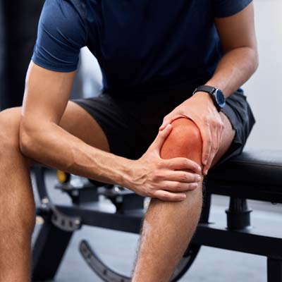 Knee pain is a distressing ailment that can severely limit one's ability to perform simple everyday tasks such as sitting, standing, kneeling, or walking. See More at Performance Health in Helena, MT performancehealthmt.com/4-ways-chiropr…
#PerformanceHealth #chiropractor_helena_mt