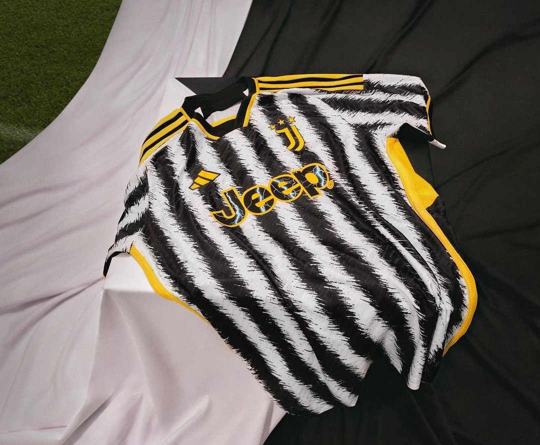 RysperMahigah's tweet photo. Juventus NEWLY UNVEILED Homekit.

What's your Ratings? https://t.co/jGQT98B3YC