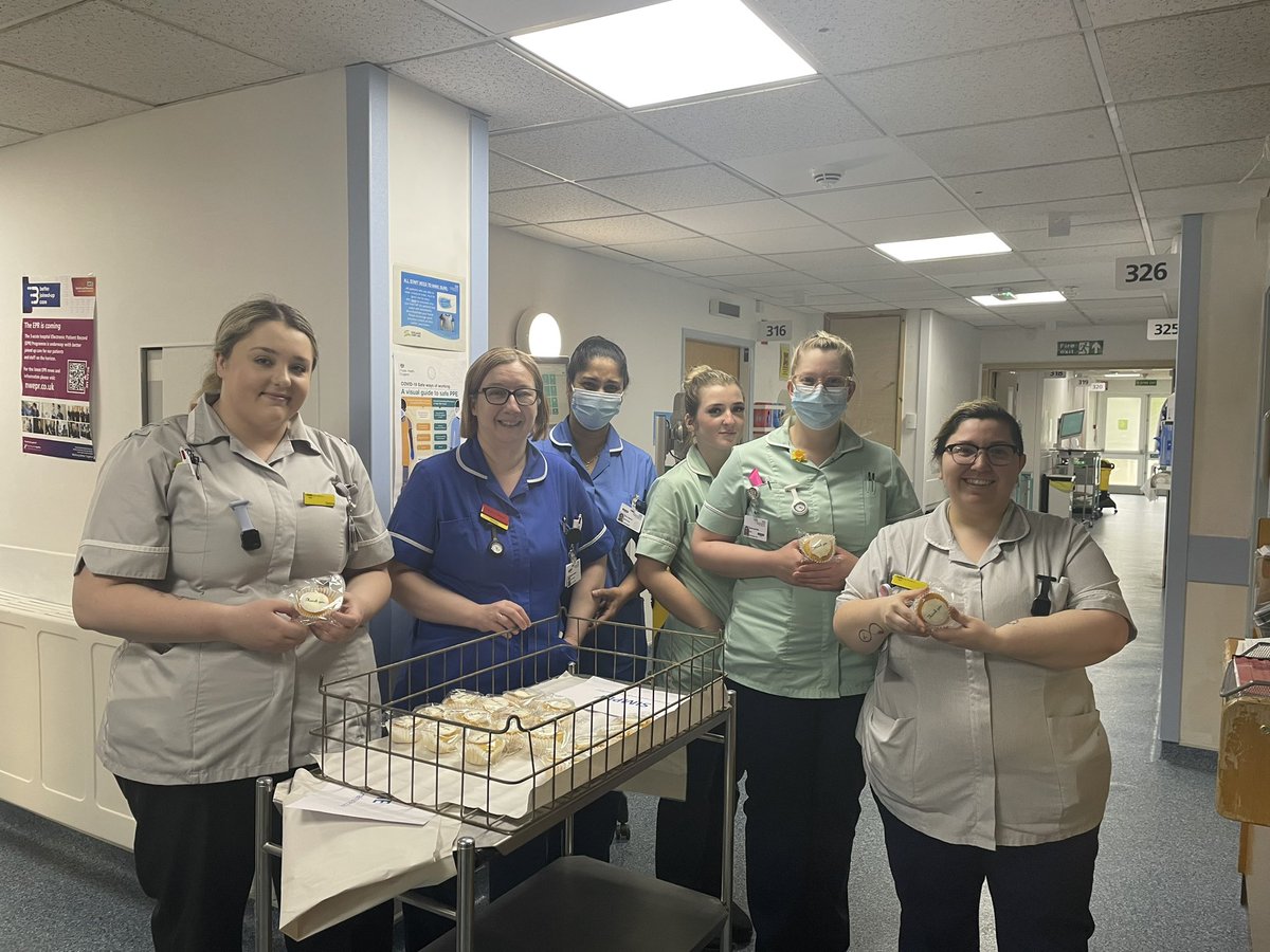 Saying #ThankYou 🙏 with cake 🧁 TeamWestNewton TeamWestDerham TeamWestRaynham & TeamSandringham #IND2023 #OurNursesOurFuture @TeamQEH @TeamQEHSurgery @teamqehmedicin1