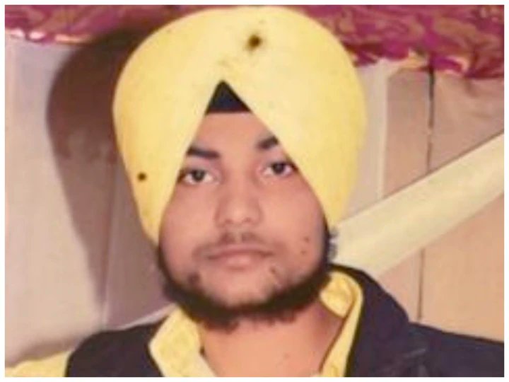 3 out of 5 accused are drug addicts, with criminal record

-Azad Veer Singh, prime accused of #AmritsarBlast was booked u/s 295A at Chheharata police station, In June-2021, he had used wrong terminology on Mata Sita and Shivling.

Deepak Sharma of Chheharta area in #Amritsar on…