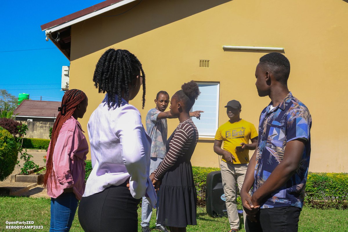 HopekinsT's tweet image. It was quiet a unique experience being part of the @OpenParlyZED reboot camp where we got to learn how to handle campaigns around policies that need tracking.

Thank you to @NMkapikoh and @MagambaNetwork for this opportunity and we look forward to more

#OpenParlyZED