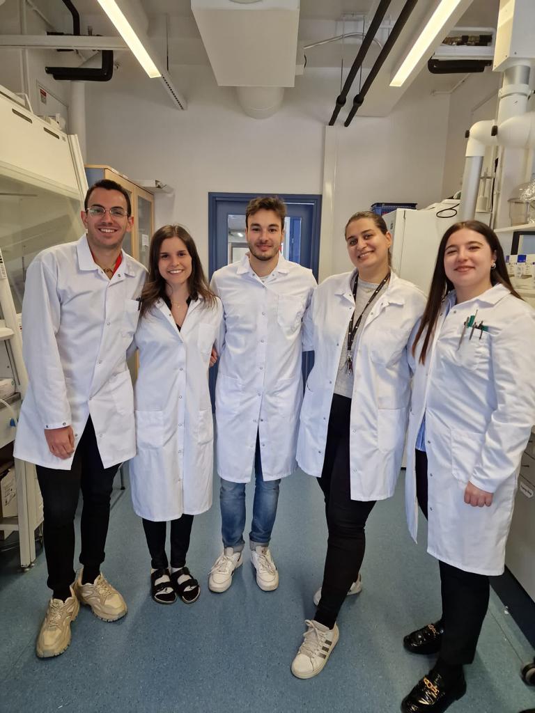 P4_FIT (@p4fit) on Twitter photo Our #ESRs from <a href="/helsinkiuni/">University of Helsinki</a> and <a href="/UniTeramo/">Università di Teramo</a> are doing a fantastic collaborative work with the framework of <a href="/MSCActions/">Marie Skłodowska-Curie Actions</a>-ITN <a href="/P4Fit/">P4_FIT</a> #FTDK <a href="/helsinkiuni/">University of Helsinki</a> @Santos_Lab15. 👏😊
Good luck everybody!
<a href="/rubn_pareja/">Rubén Pareja</a> <a href="/sanlopcer22/">Sandra López Cerdá</a> <a href="/adricerve97/">Adri</a> <a href="/FdvMelisa/">Melisa Fdv</a> <a href="/giusmolinaro/">Giuseppina Molinaro</a> Our #ESRs from <a href="/helsinkiuni/">University of Helsinki</a> and <a href="/UniTeramo/">Università di Teramo</a> are doing a fantastic collaborative work with the framework of <a href="/MSCActions/">Marie Skłodowska-Curie Actions</a>-ITN <a href="/P4Fit/">P4_FIT</a> #FTDK <a href="/helsinkiuni/">University of Helsinki</a> @Santos_Lab15. 👏😊
Good luck everybody!
<a href="/rubn_pareja/">Rubén Pareja</a> <a href="/sanlopcer22/">Sandra López Cerdá</a> <a href="/adricerve97/">Adri</a> <a href="/FdvMelisa/">Melisa Fdv</a> <a href="/giusmolinaro/">Giuseppina Molinaro</a>