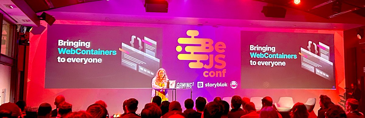 @SylwiaVargas showcasing WebContainers in the wild via @stackblitz CodeFlow 🏆

#beJS