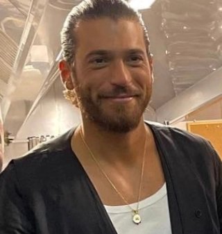Hermoso día amor
#CanYaman 
#unaArgentinaqueteama
#hispananasdeCan