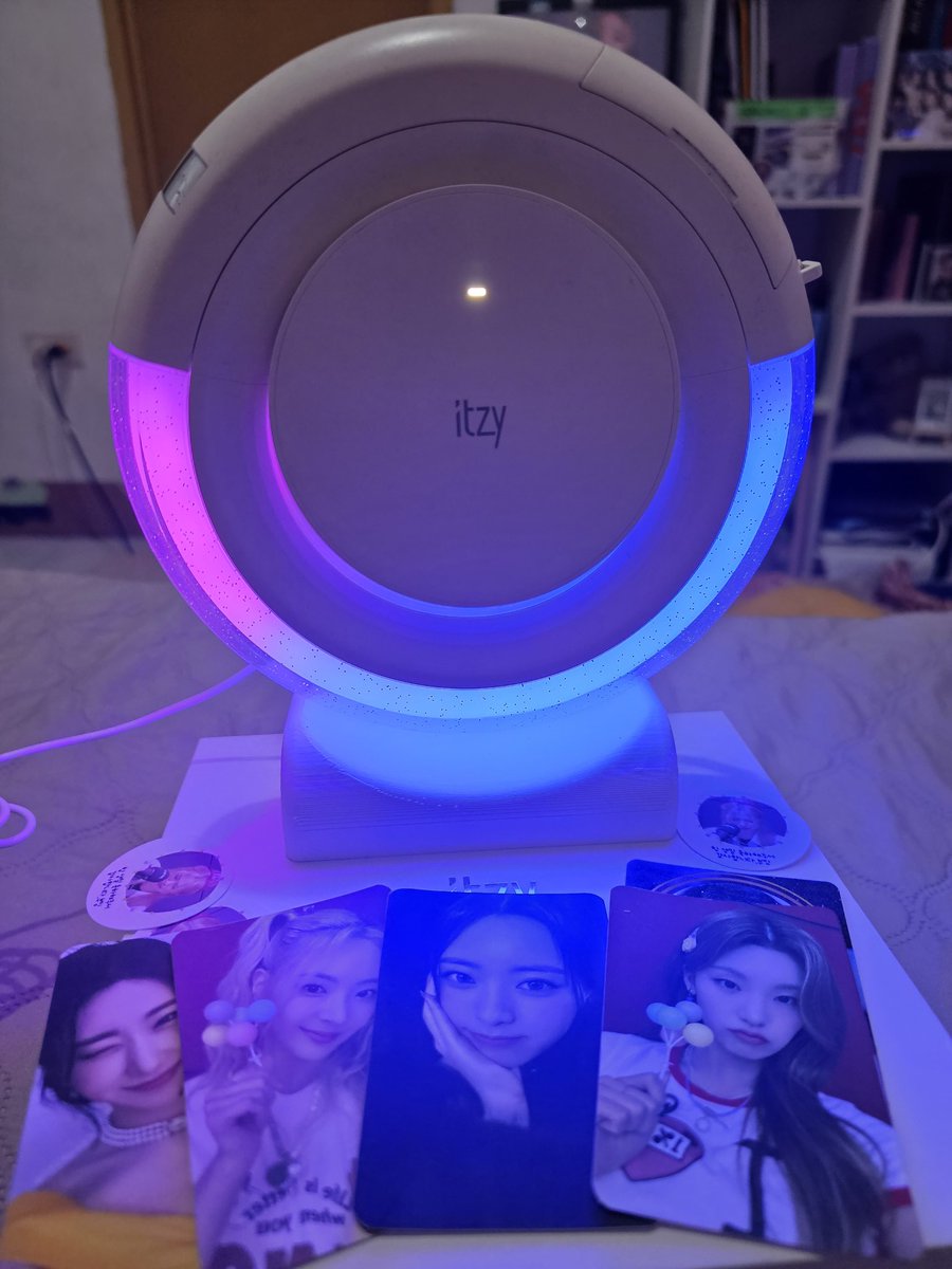Finally may mount na yung ITZY Lightring ko 🥹 so Pretty. Thank you so much <a href="/printerinoesph/">Printerinoes | TWICE RTB TICKET CASE</a> for the freebies #PRNTRNSFeedbacks