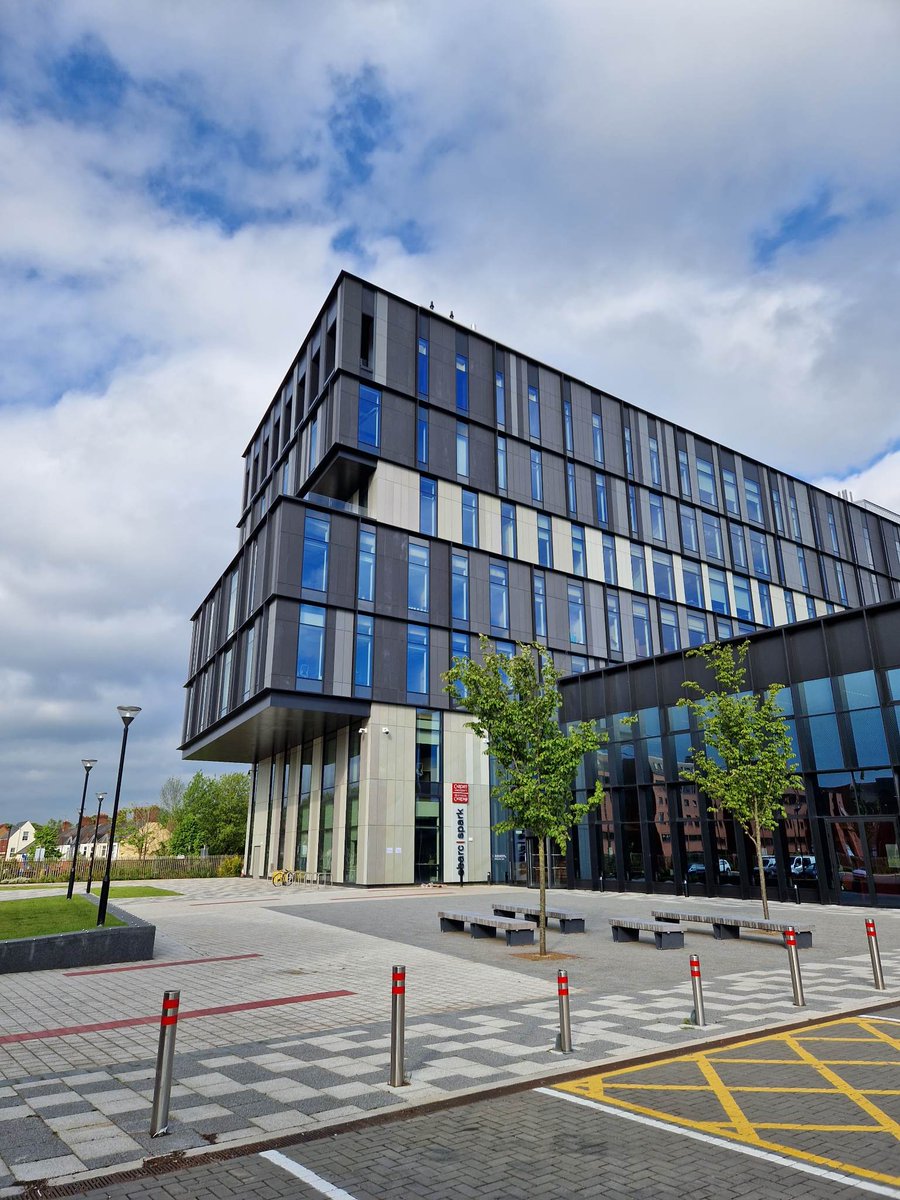 An exciting day for <a href="/Haelu_EU/">Haelu 💚 - closed</a> with our first day at our new office in Cardiff. Thank you to the team at Sparc Spark and <a href="/milkandsugarcdf/">Collection | milk&sugar</a> for a warm welcome. I think we're going to like it here 💡

#hotdesking #cardiffuniversity #innovation #office