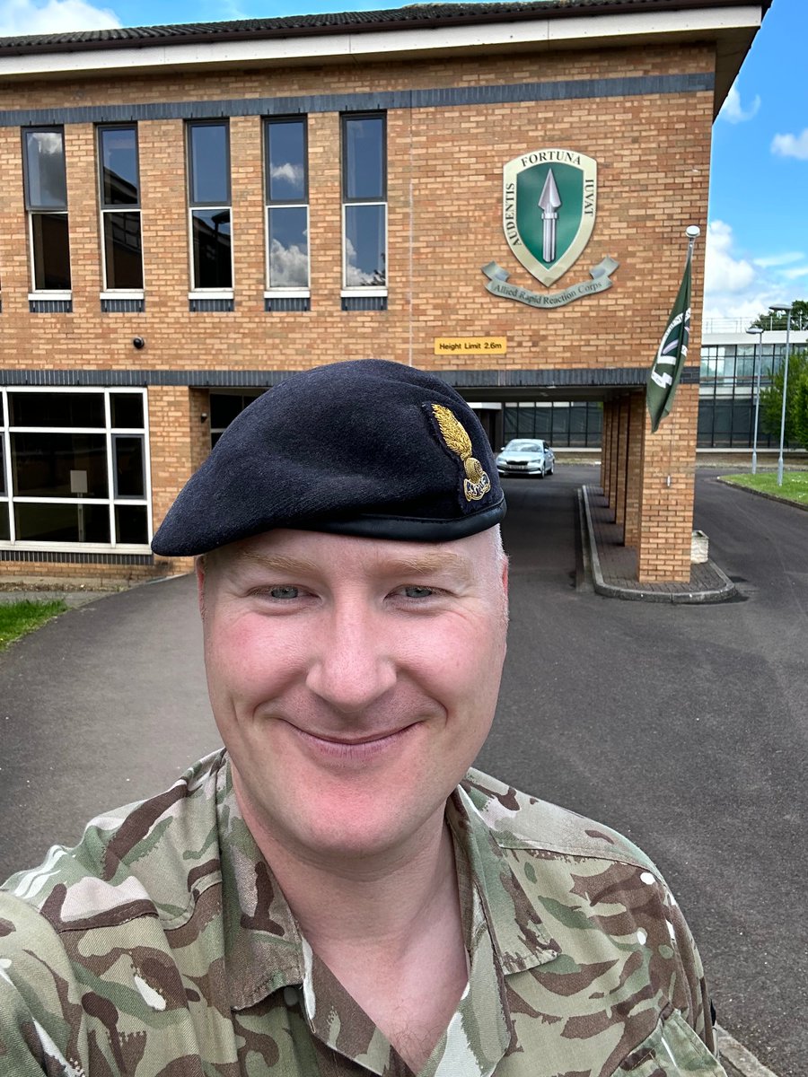 🎖️First day 'vs' Last day 🎖️11 years of service complete <a href="/BritishArmy/">British Army 🇬🇧</a> <a href="/Proud_Sappers/">Corps of Royal Engineers</a> 
#army #sapper #VETERANS #Career