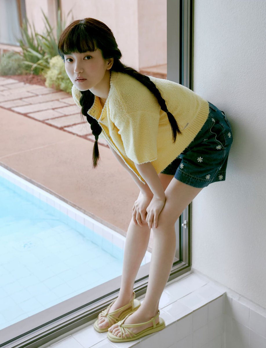 써스데이아일랜드 여름 화보 고화질 (11p)

#김태리