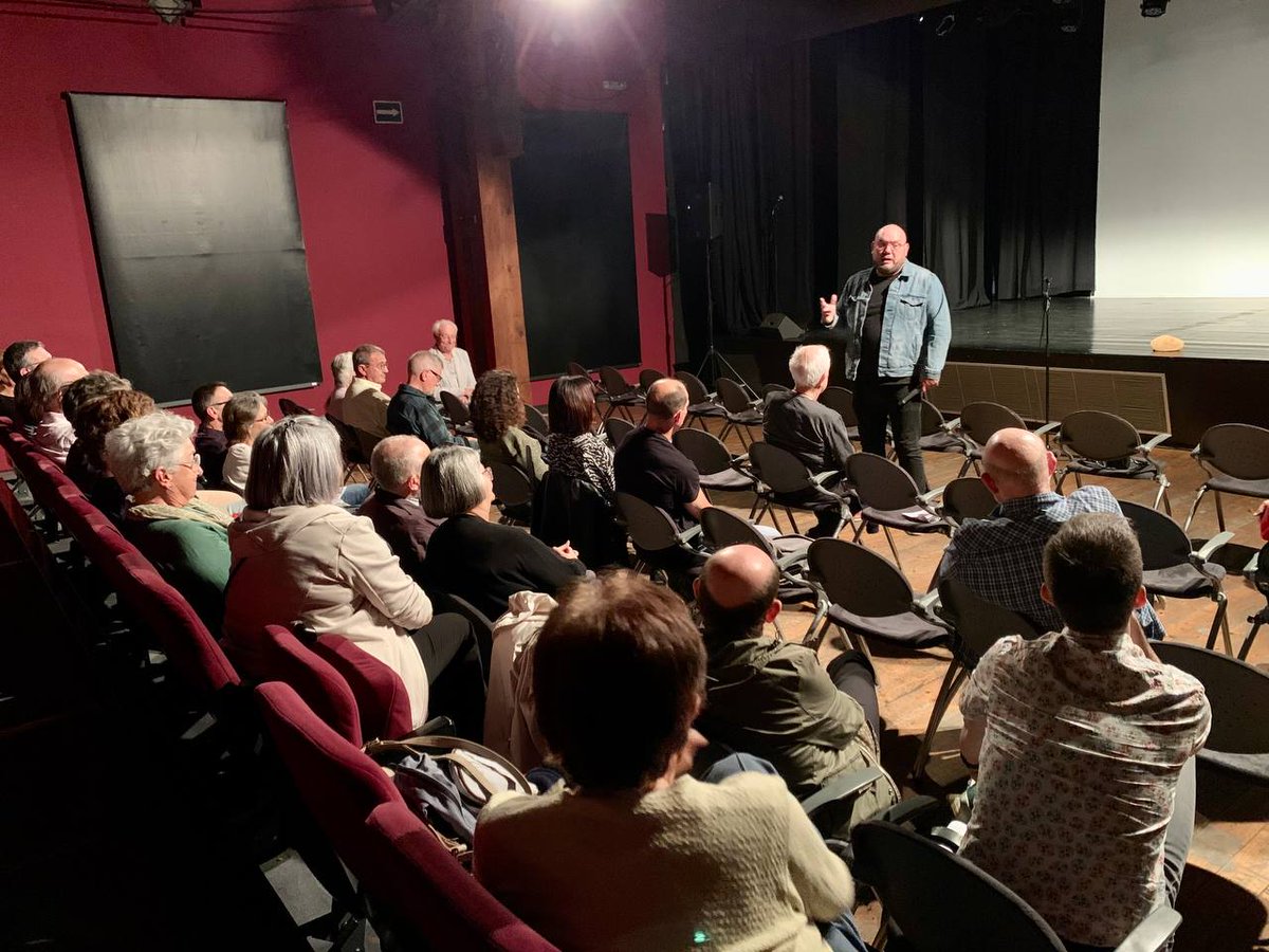 Estem molt contents d'haver pogut projectar i gaudir de "L'espill". Moltes gràcies a tothom que va venir i sobretot a Mario Pons Múria (<a href="/SegulaFilms/">Sègula Films</a>) i Los Sirgadors (<a href="/losirgadors/">Los Sirgadors</a>)

No us la perdeu! 👉 segulafilms.com