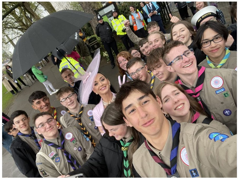 RT scouts 'Look who our Scouts bumped into in London while supporting the #Coronation... only @katyperry 😄 '