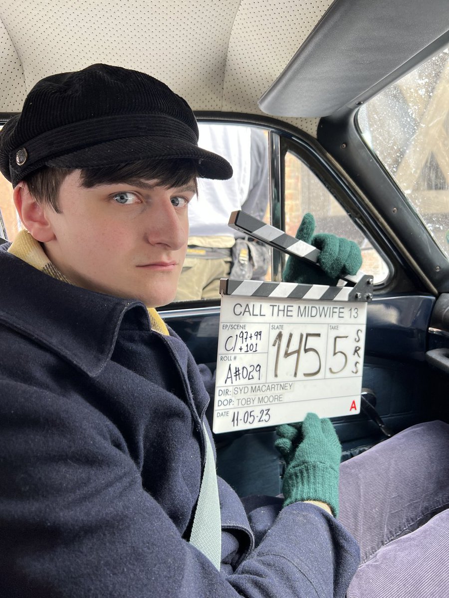 Behind the scenes on the new #CallTheMidwife Christmas Special: The Turners take to the road! 🚗🎄🎥🎬

facebook.com/callthemidwife…
