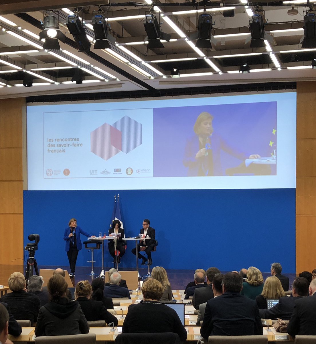 Institut pour les Savoir-Faire Français (@metiersdart) on Twitter photo Rencontres des Savoir-Français au <a href="/Economie_Gouv/">Ministère de l'Économie et des Finances</a> avec <a href="/RimaAbdulMalak/">Rima Abdul Malak</a> , <a href="/oliviagregoire/">Olivia Gregoire</a> et Luc Lesénécal, président de l’INMA Rencontres des Savoir-Français au <a href="/Economie_Gouv/">Ministère de l'Économie et des Finances</a> avec <a href="/RimaAbdulMalak/">Rima Abdul Malak</a> , <a href="/oliviagregoire/">Olivia Gregoire</a> et Luc Lesénécal, président de l’INMA