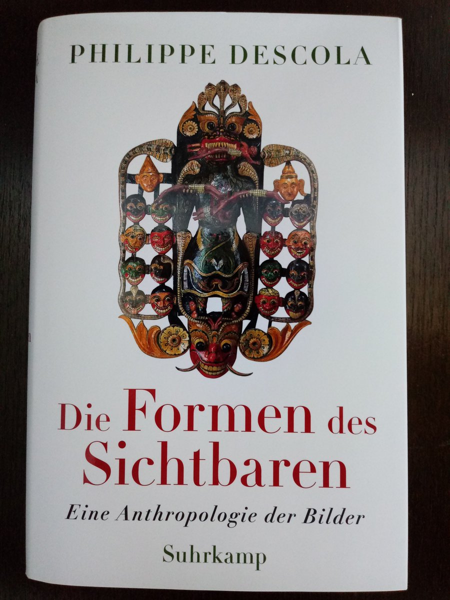 PhilippHoelzing's tweet image. Was unsere Bilder über uns und unser Denken sagen – in seinem Meisterwerk nimmt uns Philippe Descola mit auf eine faszinierende Reise durch die Geschichte und Formen der Weltkunst. Am Montag im Buchhandel!
»Ein großes Werk.« Le Monde
»Ein großer Wurf.« FAZ