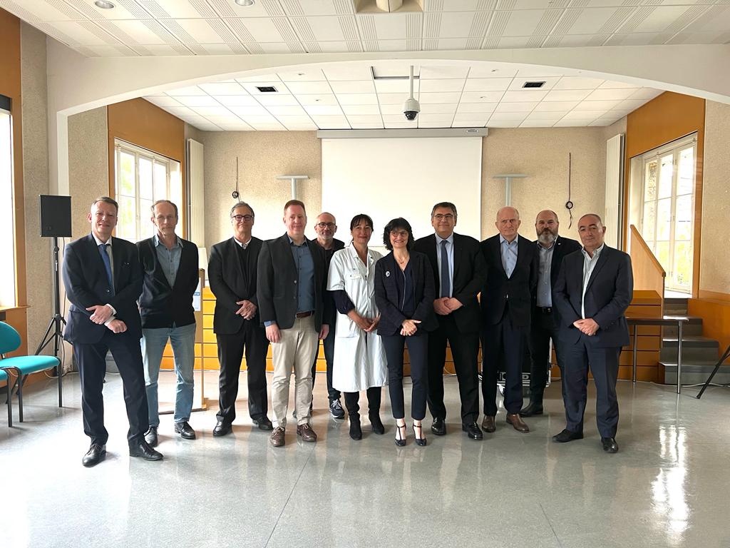 Hôpital Paul-Brousse AP-HP (@paul_brousse) on Twitter photo Aujourd'hui à l'hôpital <a href="/Paul_Brousse/">Hôpital Paul-Brousse AP-HP</a> <a href="/APHP/">Assistance Publique – Hôpitaux de Paris (AP-HP)</a>, inauguration de la Plateforme d'analyse du mouvement. Un projet commun AP-HP et <a href="/UnivParisSaclay/">Université Paris-Saclay</a> pour la recherche, la formation et le soin👏 Aujourd'hui à l'hôpital <a href="/Paul_Brousse/">Hôpital Paul-Brousse AP-HP</a> <a href="/APHP/">Assistance Publique – Hôpitaux de Paris (AP-HP)</a>, inauguration de la Plateforme d'analyse du mouvement. Un projet commun AP-HP et <a href="/UnivParisSaclay/">Université Paris-Saclay</a> pour la recherche, la formation et le soin👏