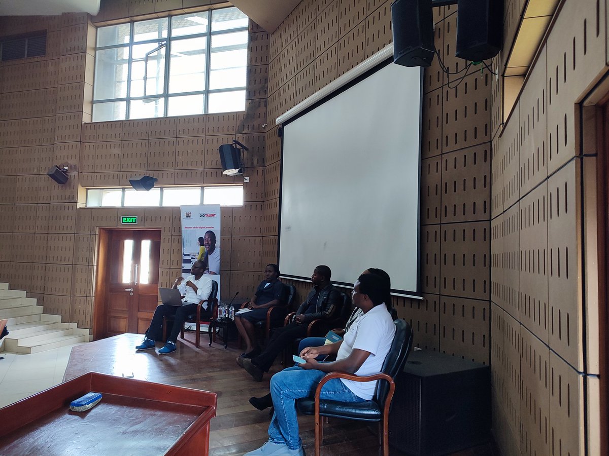 damianbwire88's tweet photo. #MentalHealthawarenes
#Mentalhealthissues
#DigitalentKenya
#PDPT
#ICTcares
#uonbicares
#Kenyans
@ICTAuthorityKE
@AjiraDigital
@uonbi
@MoICTKenya
@ZilpherO
Digitalents engaging.A real talk. https://t.co/kEg4at198G