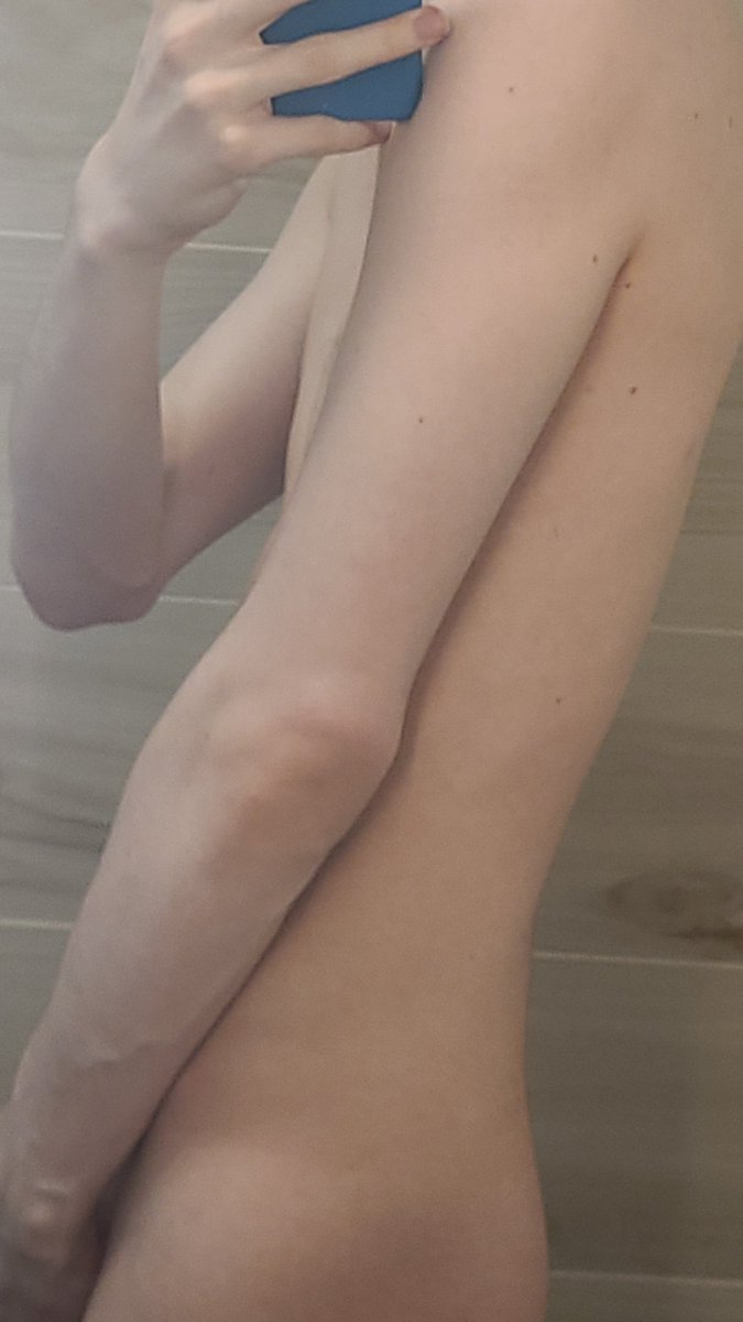 Absol_zero_'s tweet photo. As a top this might sound strange, but while using toys, bottoming is actually a lot of fun... so from now on im going to include that in the custom videos i can provide 🤭 https://t.co/osAY5Qi777
