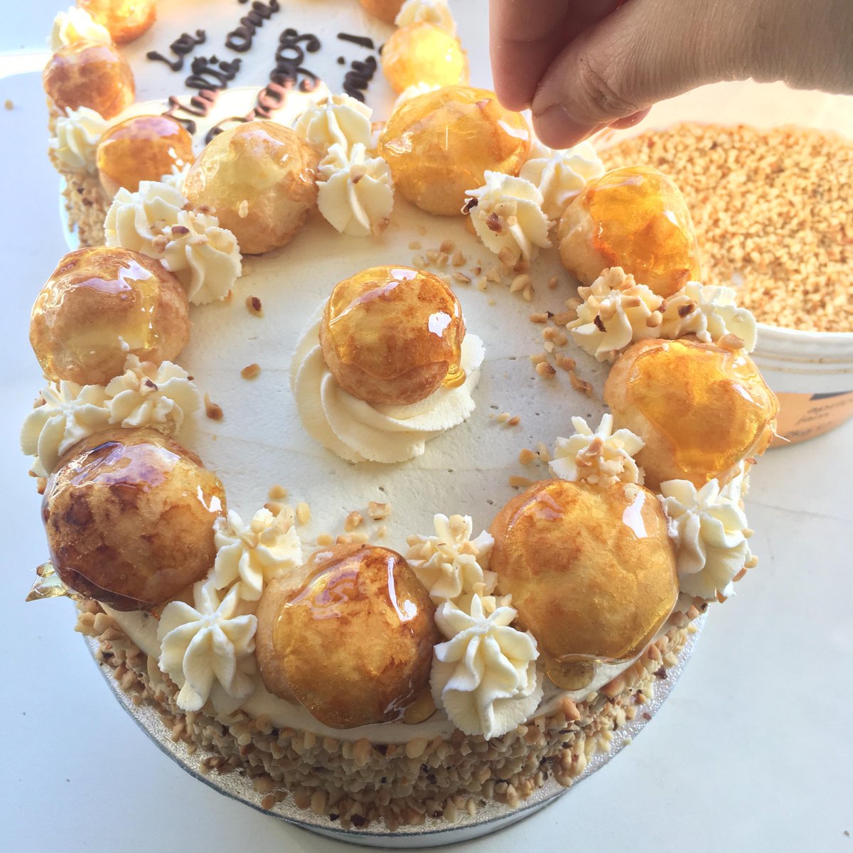 biscotti_debora's tweet image. Contains nuts. 

Not all varieties include them, but as nuts are often handled in the bakery, I always advise caution for those with allergies. 

#bakerylife