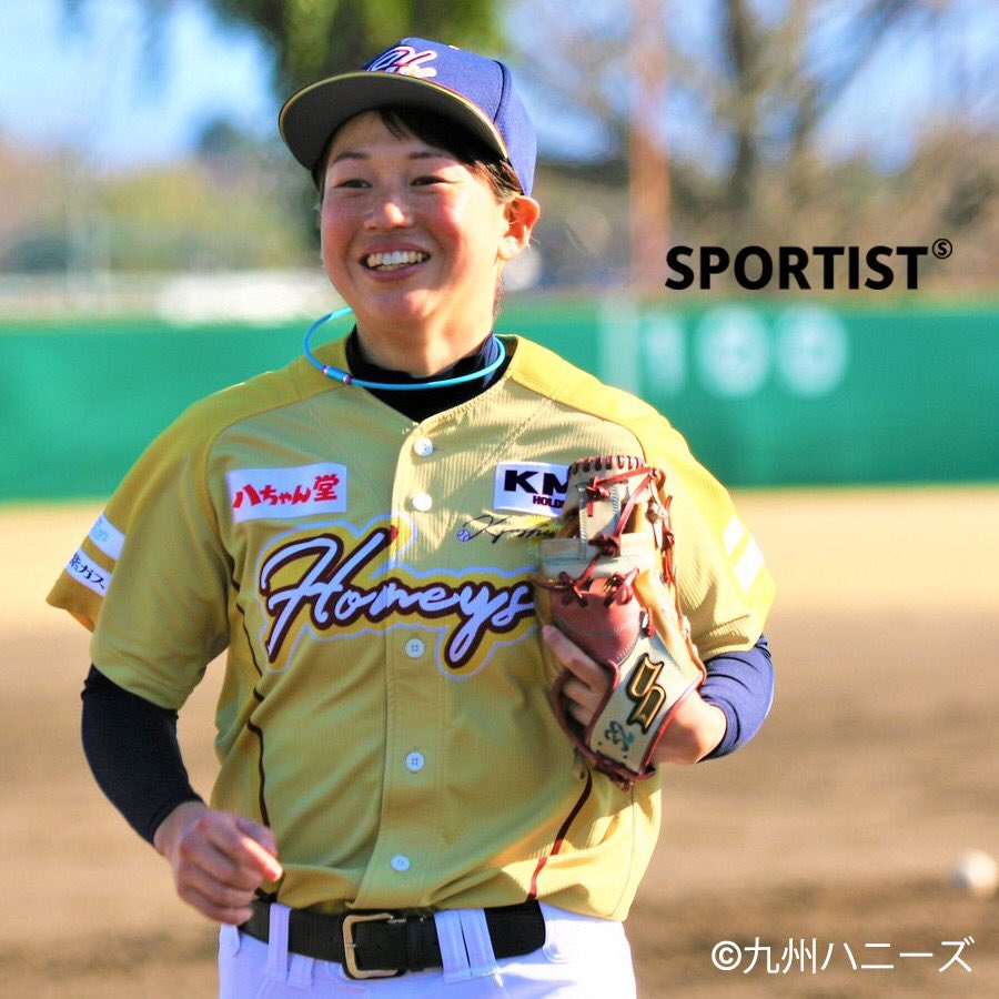 SPORTIST2022's tweet photo. スポーツの裏側や背景、アスリートやスポーツに関わる人々の葛藤や苦悩、そして感動。応援する人を応援する、それがSPORTIST。 

＝＝＝ 
プロ野球選手
【川端友紀】

〜感謝の気持ち〜

https://t.co/LZYCqDTZHm

#プロ野球選手
#九州ハニーズ
#川端友紀
#SPORTIST https://t.co/ZlrYBOw8o4