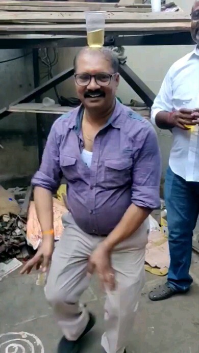 That 1 talented guy in every gang! 😂 🍻 instagr.am/reel/CsIzMeYr2…