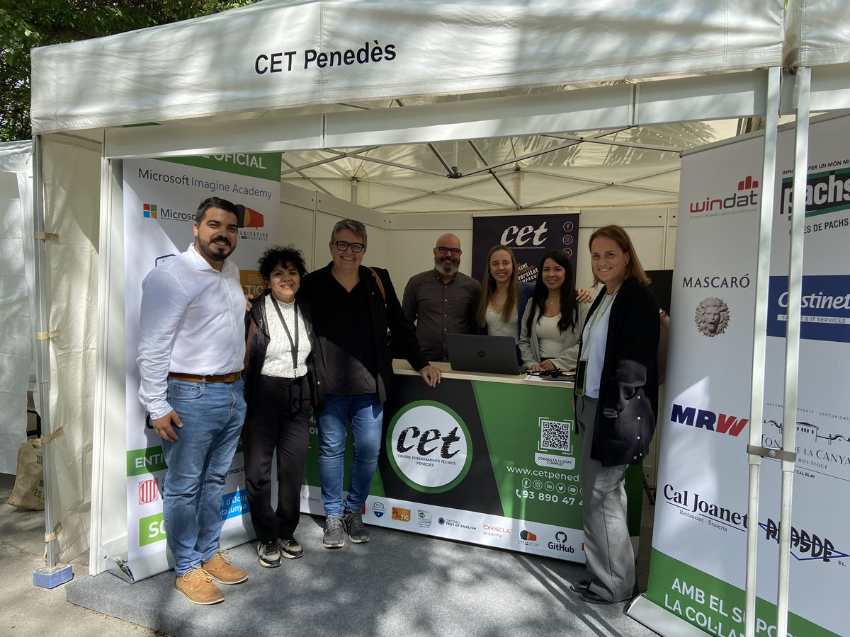 La directora del Consorci per a la Formació Contínua de Catalunya @AriadnaRectoret participa en la inauguració de les @firesdemaig de la mà del <a href="/cetpenedes/">CET PENEDÈS</a> centre de #formació de referència de la comarca #formaciocontinua #formacioprofessional
#millorarsempreespossible