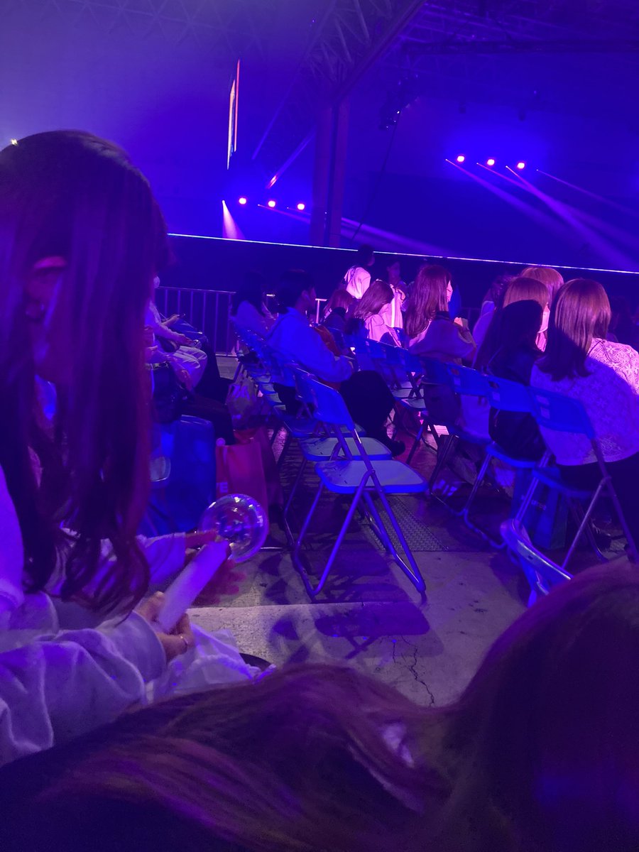 ステージ近い😭😭😭😭😭