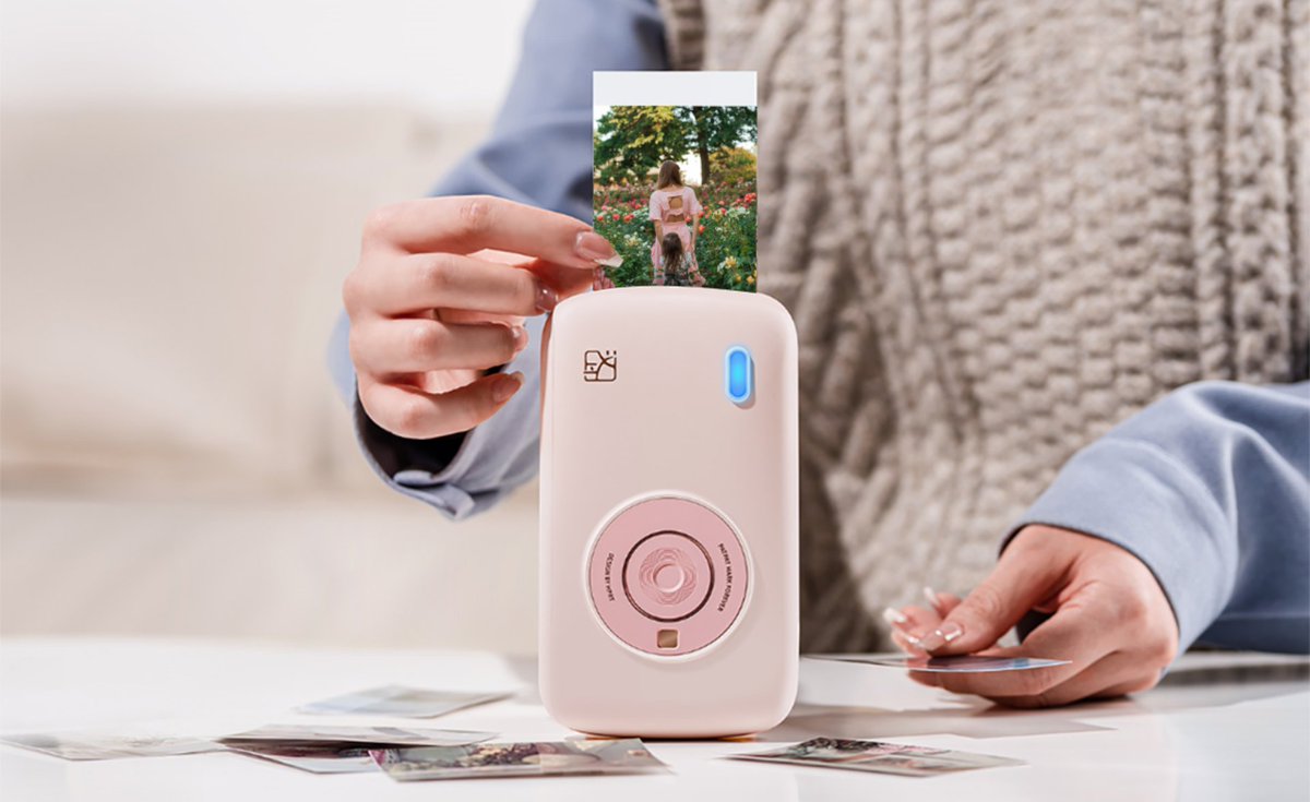 hprt_hprt1's tweet image. Say goodbye to digital photo overload! With our portable photo printer, you can print your favorite memories anytime, anywhere. Lightweight and easy to use, it's the perfect accessory for capturing and cherishing life's precious moments. #portablephotoprinter #memories #cherish