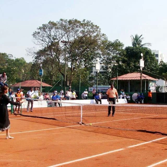 jaidip_mukerjea's tweet photo. When some of India's best graced the Premjit Lall Invitational organized by Jaidip Mukerjea Tennis Academy (JMTA)
@MirzaSania #vijayamritraj @imrandomthought
@SomdevD
#throwback #tennisacademy #tennis #tennistournament #jmta #premjitlall #premjitlallinvitational https://t.co/tvaohopzyA