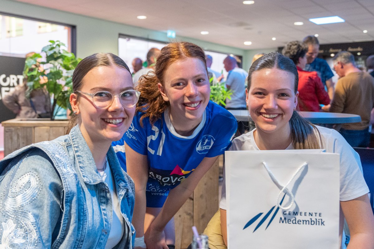 Het was een mooie en geslaagde avondje tophandbal bij <a href="/WF_SEW/">Westfriesland SEW</a> voor onze VIP winnaars. #verslag en #foto's: teammedemblik.nl/winnaars-vip-a…