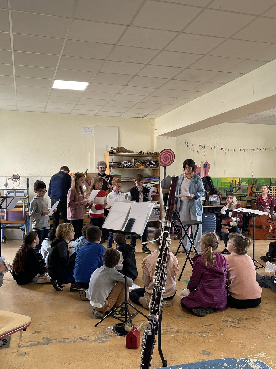 La tournée des bahuts de <a href="/RCValdeLoire/">Région Centre-Val de Loire</a> continue cette semaine à Preuilly, Allouis, Levet et Dun-sur-Auron ! 🌿 #lejardinenmouvement #AlexandraGrimal <a href="/clairegibault/">Claire Gibault</a> <a href="/yanngalut/">Yann Galut</a> <a href="/Bourges2028/">Bourges 2028</a> <a href="/ac_orleanstours/">Académie d'Orléans-Tours</a>