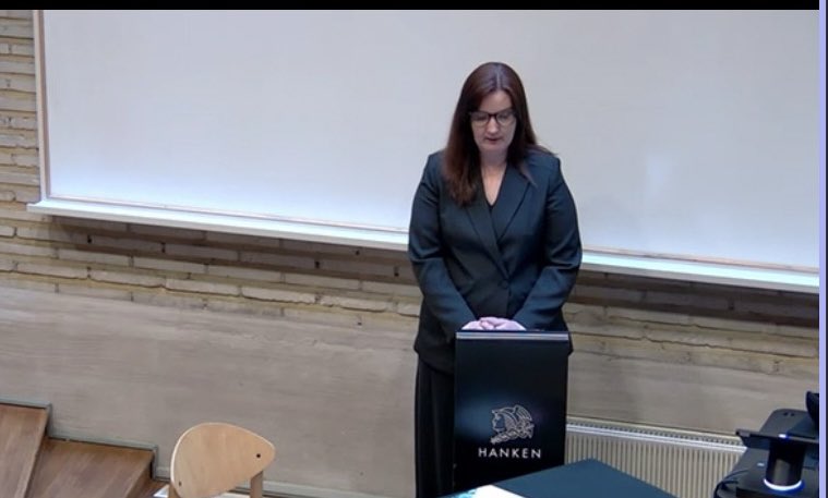 . <a href="/SusannaBairoh/">Susanna Bairoh</a> kiteyttää väitöksessään et STEM alojen sukupuolivinouma ei vähene vain naisten määrän lisääntymisellä vaan alan maskuliinisen kulttuurin vähenemisellä ja uudistumisella, sekä koulutuksessa että työelämässä