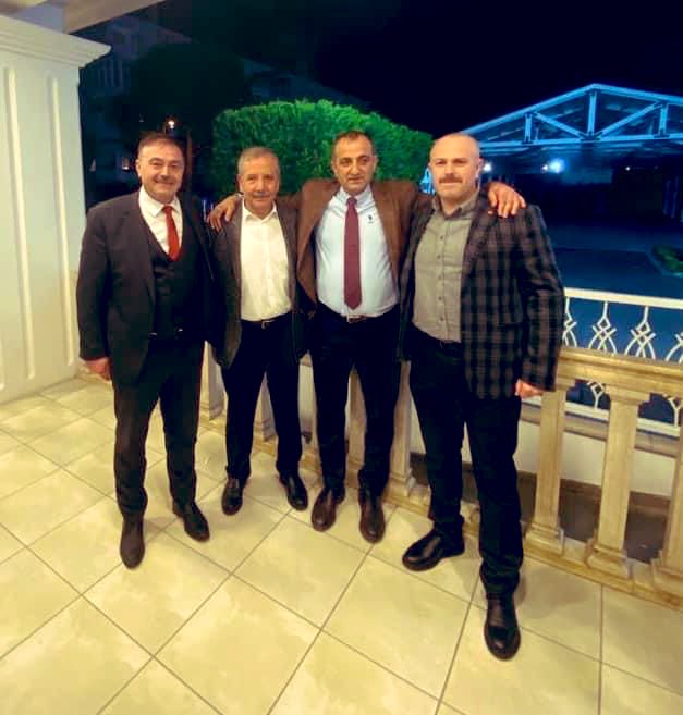 sleymanzeyrek11's tweet photo. Milliyetçi Hareket Partisi MYK üyesi Gümüşhane Milletvekili adayı değerli abim Musa Küçük beye çıktığı bu kutlu yolda başarılar dilerim 🇹🇷 https://t.co/L3K22r1RVp