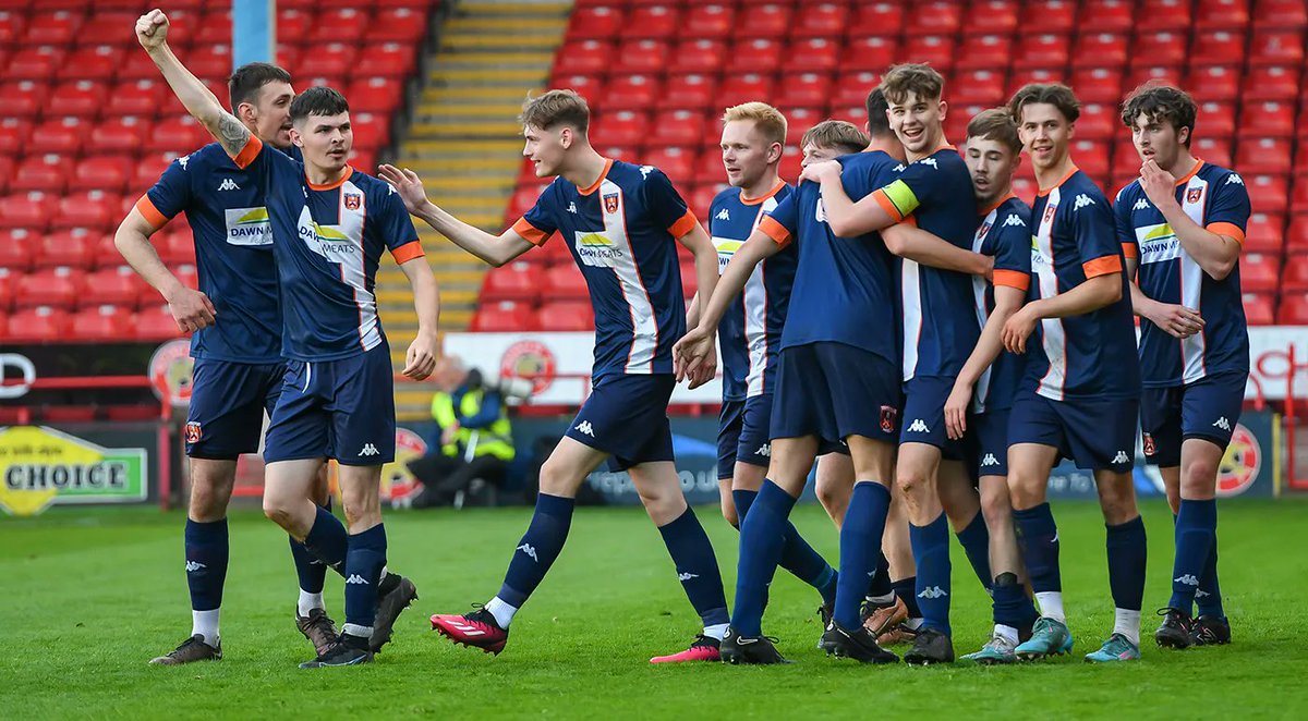 BirminghamFA's tweet photo. MATCH REPORT | A dominant first-half display saw @FcStratford claim the Midweek Floodlit Challenge Cup at Bescot Stadium 👏 

Match report ⬇️ 

https://t.co/05fgGzjtfL 

Photo gallery (📸 credit: @focussports98) ⬇️ 

https://t.co/2u2tpKxUYM https://t.co/445tPI7HAv