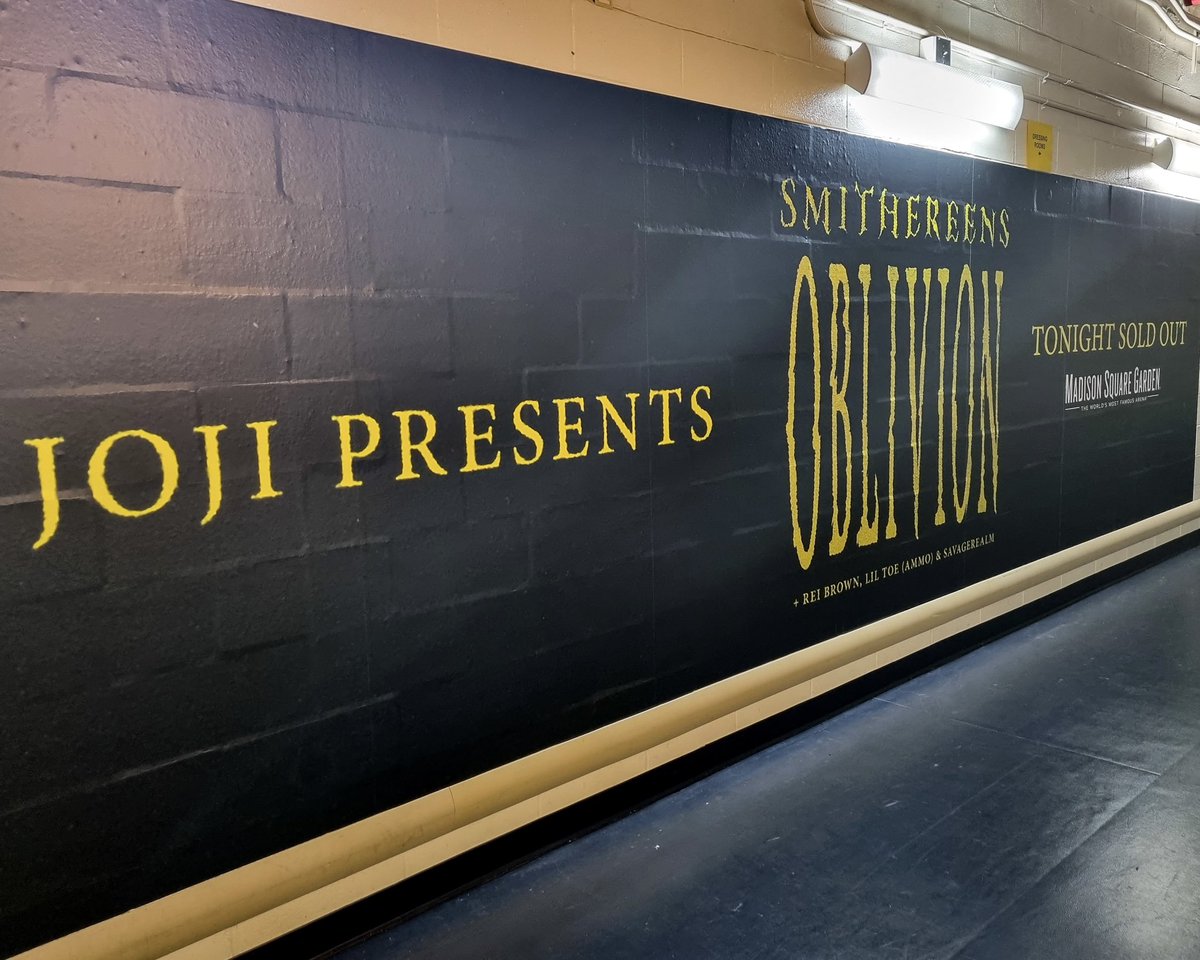 lobbycall's tweet photo. Amazing night with Joji - @sushitrash at a sold-out @TheGarden last Saturday! Joji and his team have been touring the world with his new Album, ‘Smithereens.’ Next stop: @thekiaforum LA. #LobbyCall #RaisingTheBar #Tourmanagement #Production #Joji #88rising #LiveMusic https://t.co/Wd23RF7fml