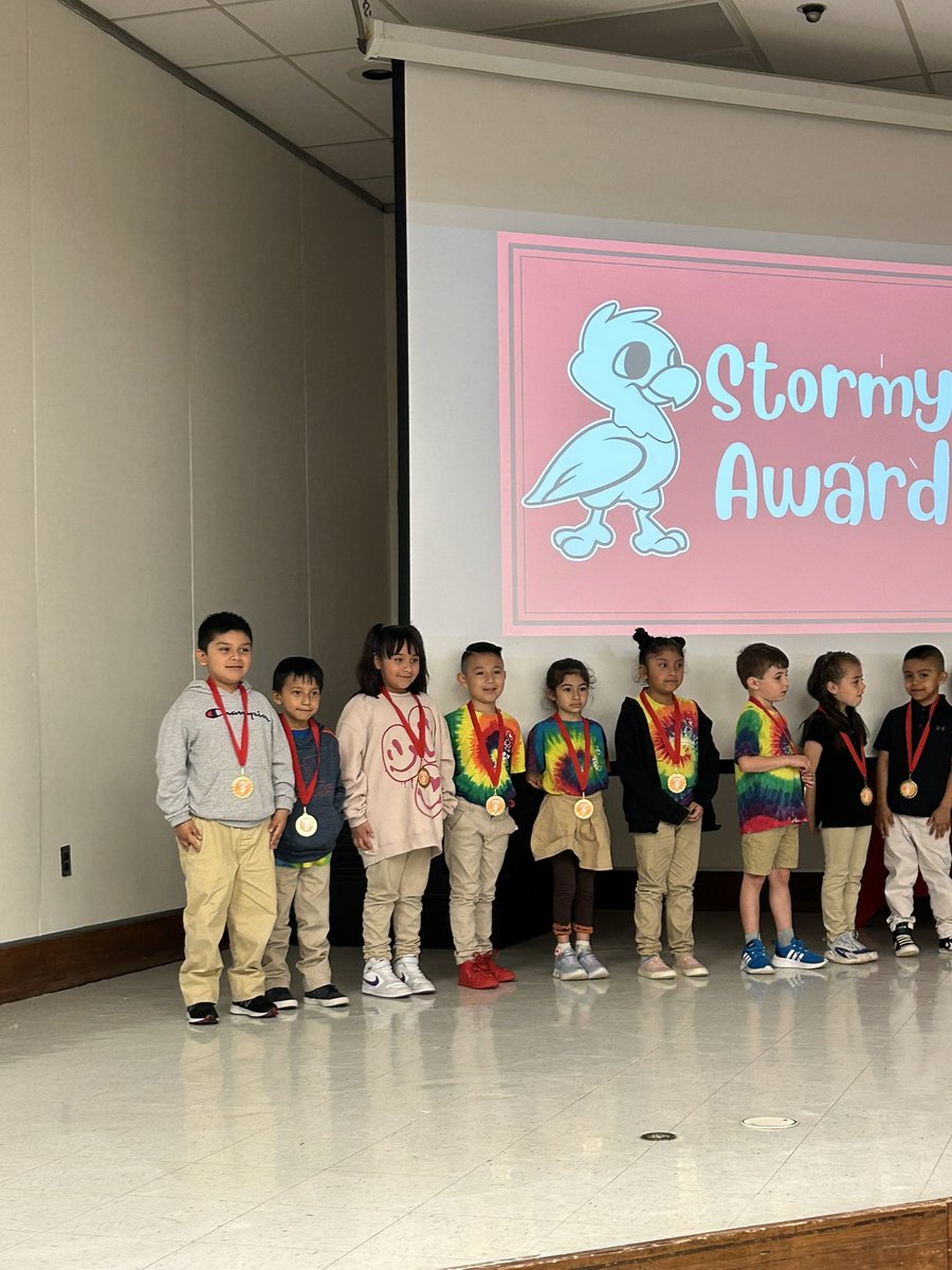 Six winners from Room 403 today! One Stormy Award, one Student of the Month, one Gym Class Hero, and three Primary Patch logo challenge winners! We’re feeling very lucky! @rbpsEAGLES @MrsSiano_RBPS #RBBisBiA