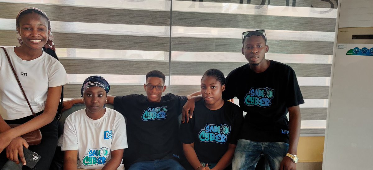twenty4_io's tweet photo. From jama jama in tech to
๐Team Lead at #CyberStartersConference23
๐Team lead #NCSAM22
๐Lead at @diaryofHackers Ilorin
๐Interim Lead at Magt Team @gdsc_unilorin
I have hacked this leadership skill and built up experience in my career to progress in CyberSecurity, https://t.co/ZBvpYXSLwI