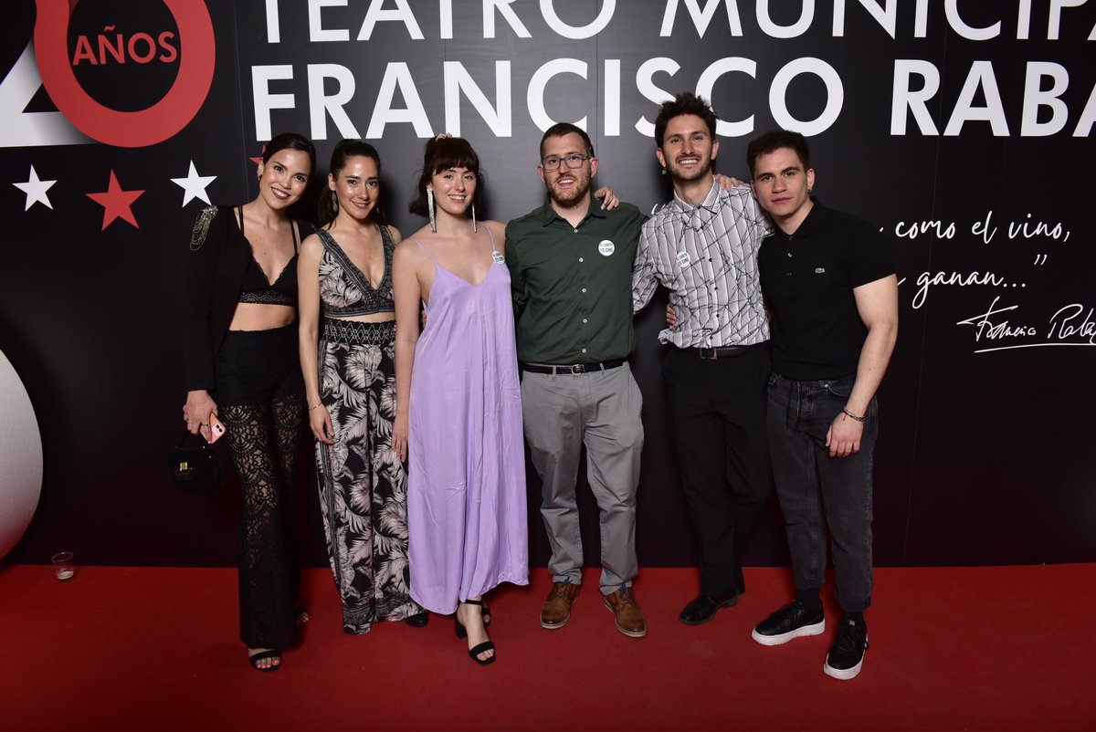 victoria_camps's tweet photo. Apoyando al cortometraje con @GemmaCastell1 @PremiereActors @Aidalav @JavierSesmilo @jordicalvetsan 

Felicidades a todos los ganadores @CortoEspana 💕 https://t.co/jBywbx3e0Z