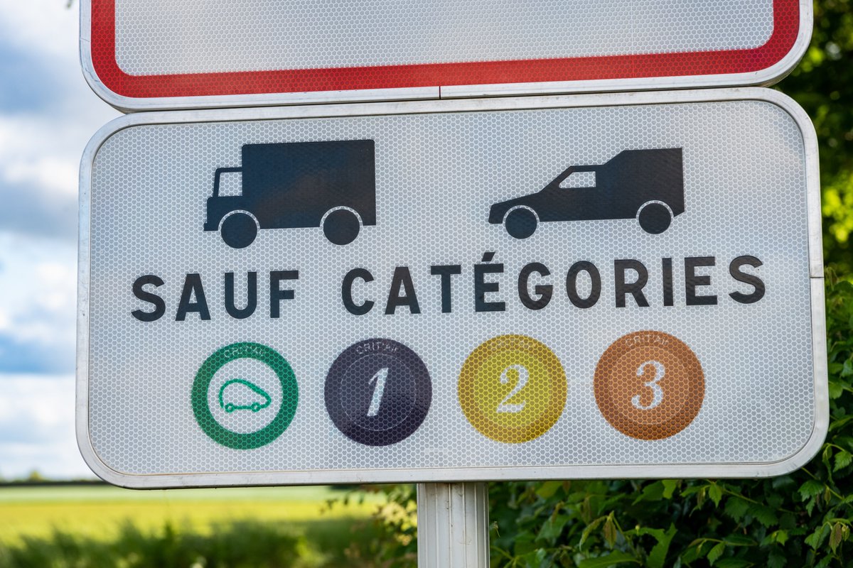 Senat's tweet photo. â±ïž Dernier jour pour participer Ă la consultation sur les zones Ă faibles Ă©missions mobilitĂ© ! #ZFE #ZFEM
Ouverte à tous, la consultation porte sur ce dispositif méconnu qui s'étendra prochainement à de nombreuses agglomérations.
Participer :
đ https://t.co/NBONEikvpI https://t.co/SsqDeI0F9X