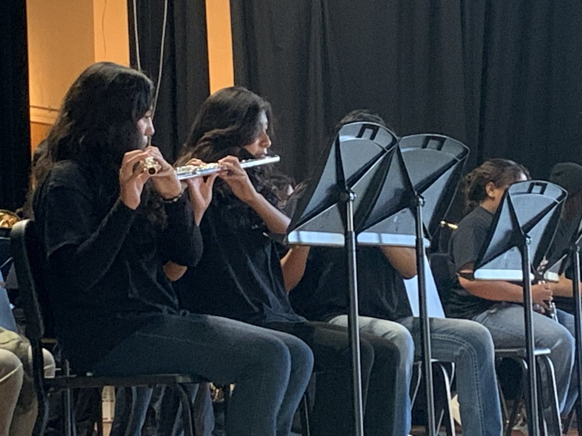 EAHallMS's tweet photo. Amazing performance by our band students at the Spring Concert!!! 🎶🎼🎵🎻🎺 https://t.co/BpkHjGgInF