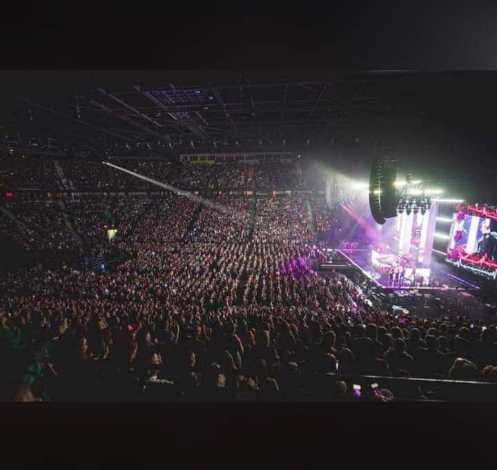 Ijawphilosopher's tweet photo. This is not a Davido or Burna Boy's concert. This is apostolic visitation UK by Apostle Joshua Selman and Nathaniel bassey.

Christians, can we make this go viral? https://t.co/f190HZiCel