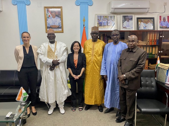 Ensemble pour la réalisation de l'ODD (Objectif de Développement Durable) 6 et "l'eau pour tous les nigériens". Merci au Ministre de l'hydraulique et de l’assainissement et ses collègues pour cette rencontre!